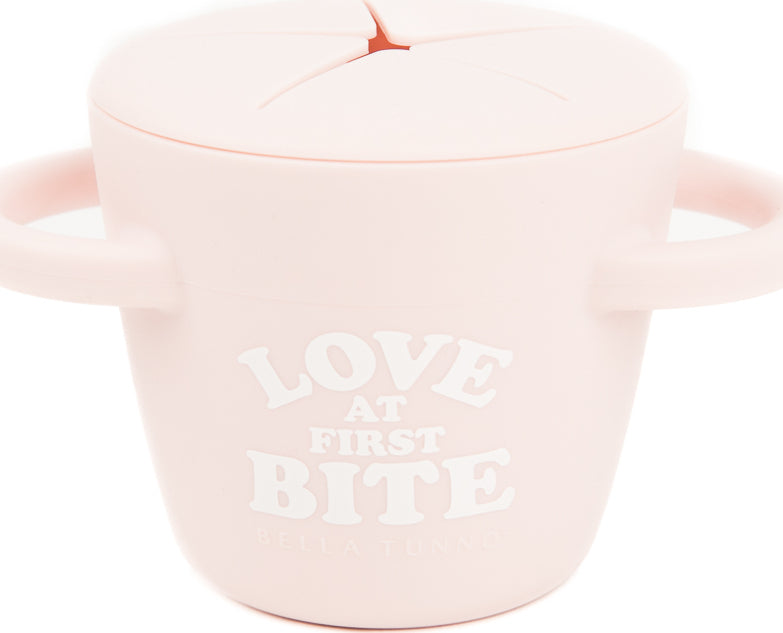 Love First Bite Happy Snacker