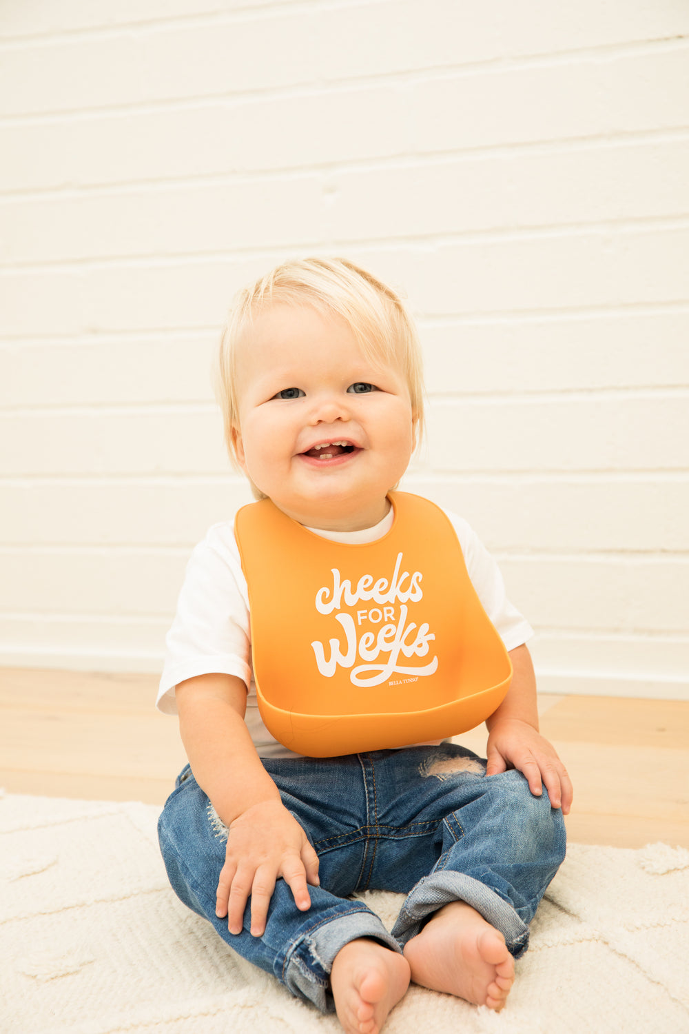 Cheeks for Weeks Wonder Bib