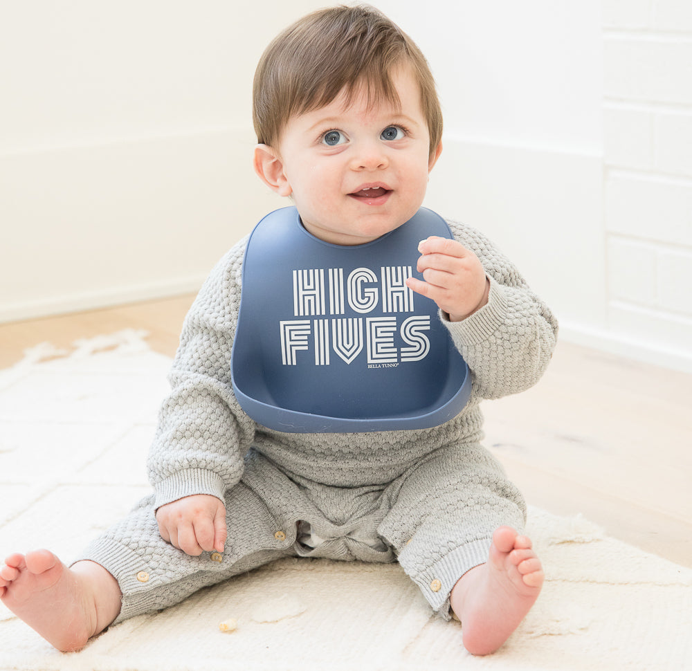 High Fives Wonder Bib