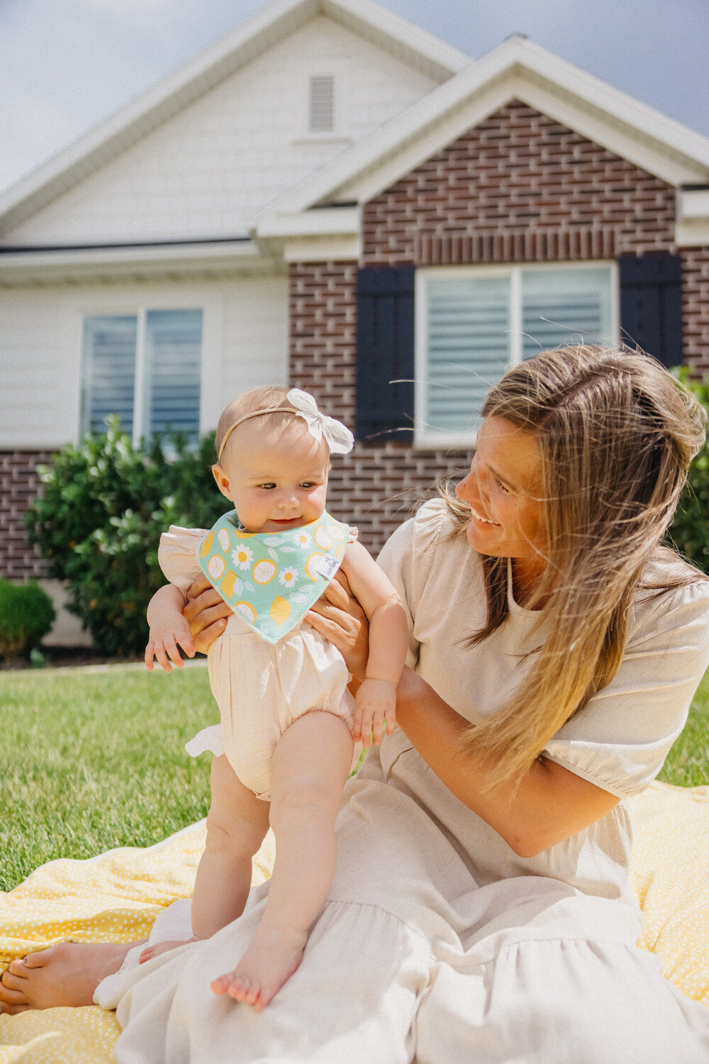 Lemon Bandana Bib Set