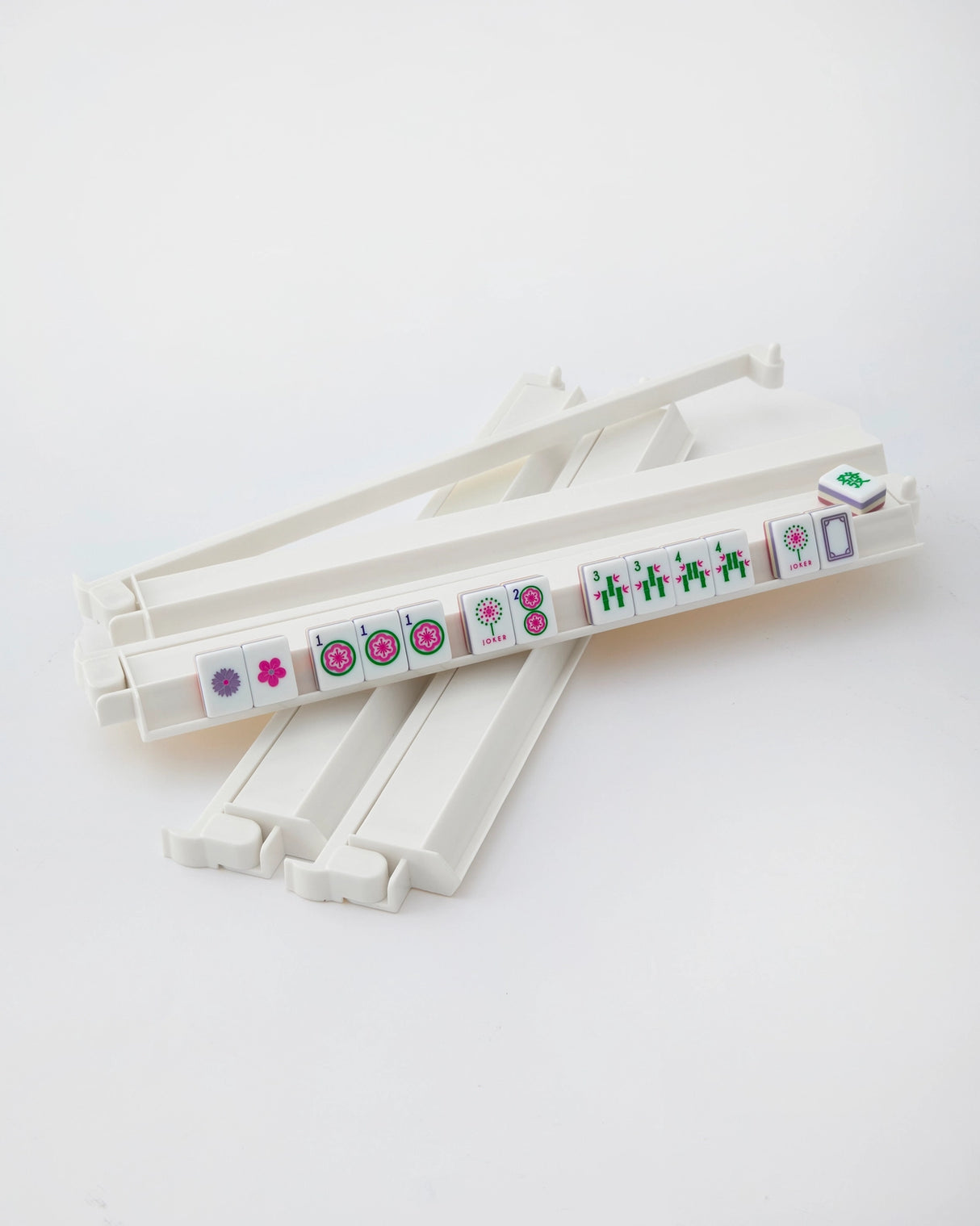 Oh My Mahjong White Acrylic Mahjong Rack and Pusher