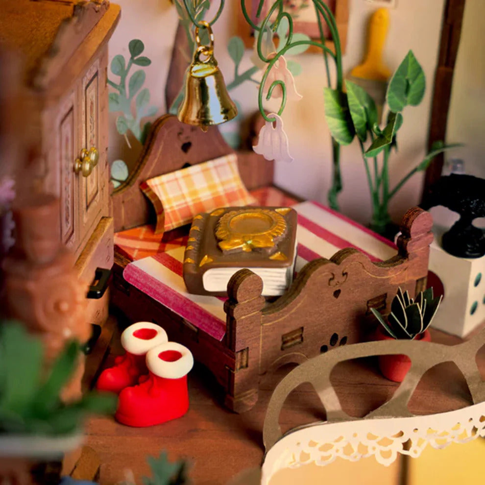 Fairytale Tree House DIY Miniature