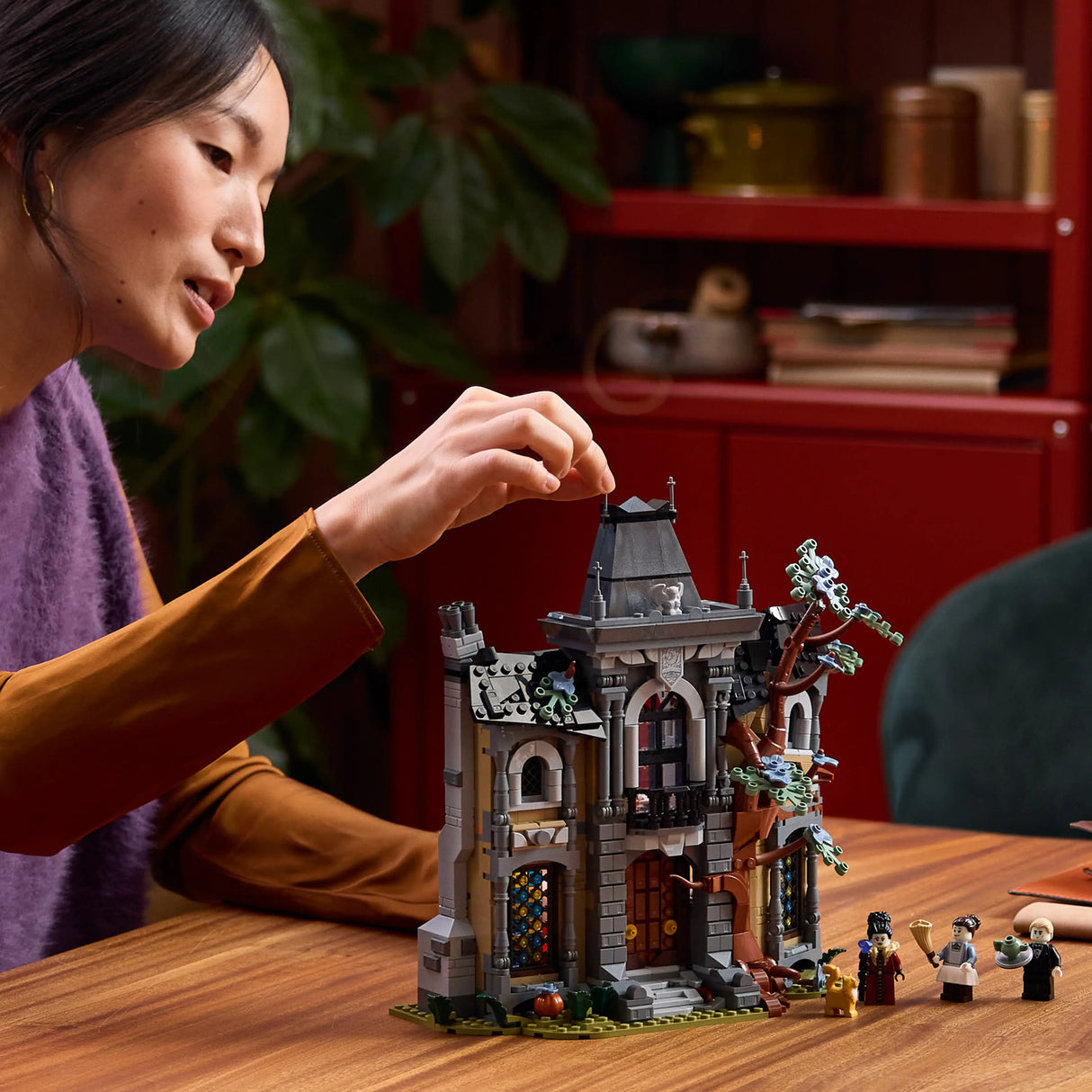 LEGO® Icons Mayor Manor