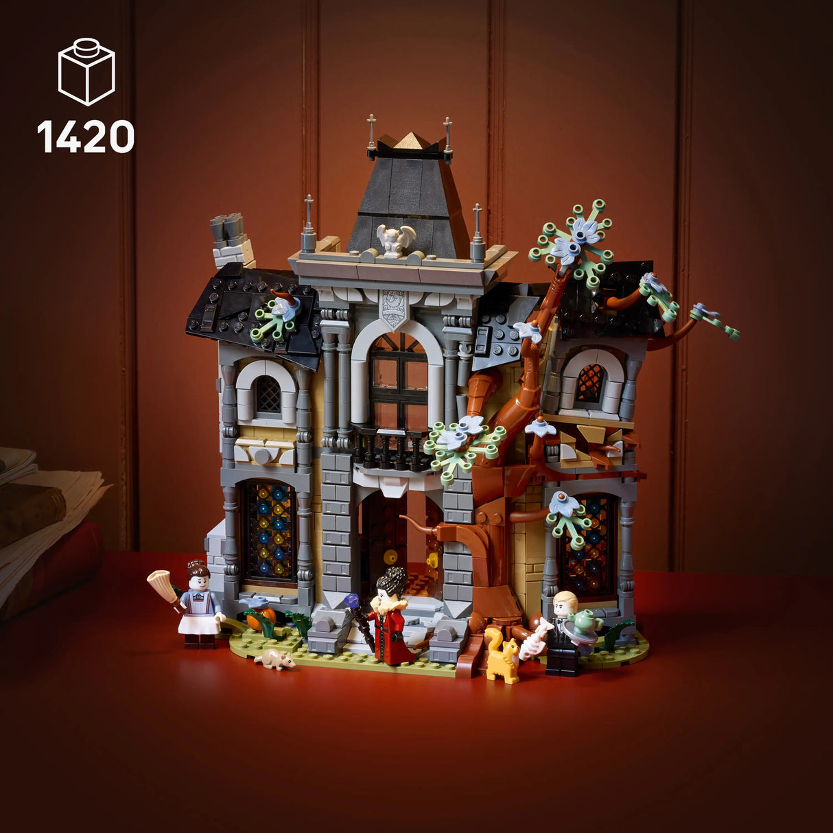 LEGO® Icons Mayor Manor