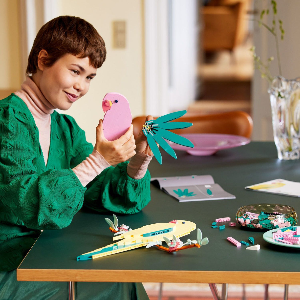 LEGO® ART: The Fauna Collection – Macaw Parrots