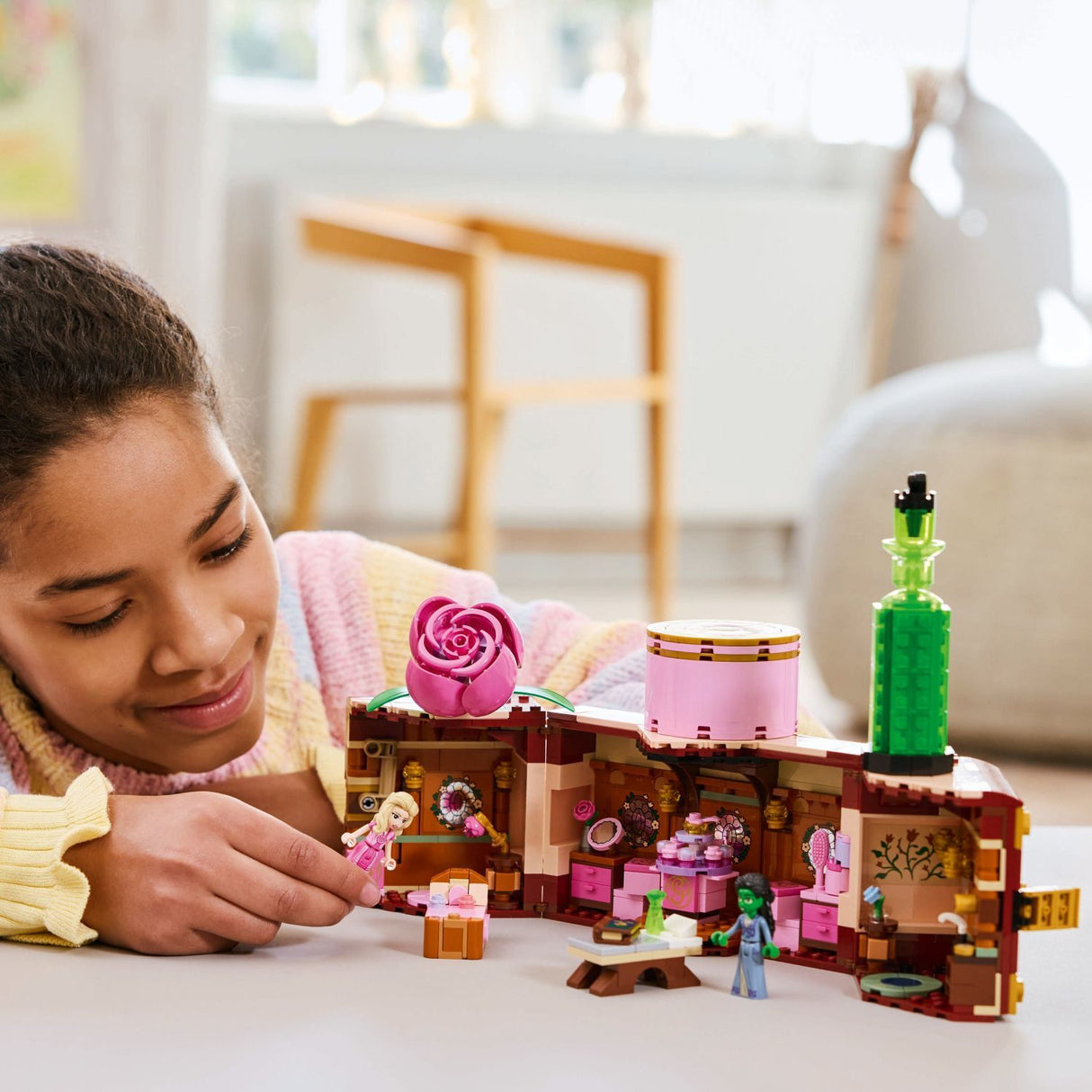 LEGO Wicked: Glinda & Elphaba's Dormitory