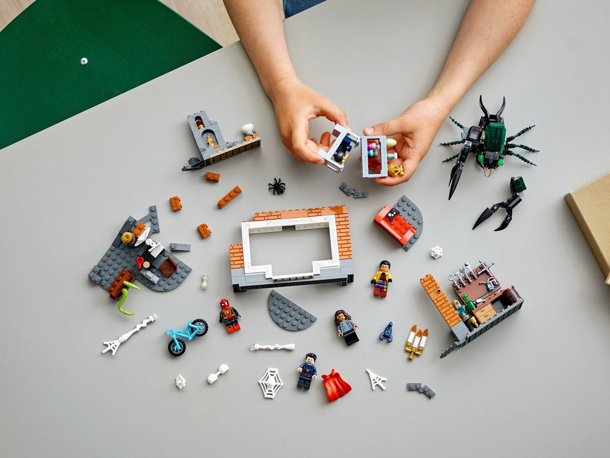 LEGO® Spider-Man: Spider-Man at the Sanctum Workshop