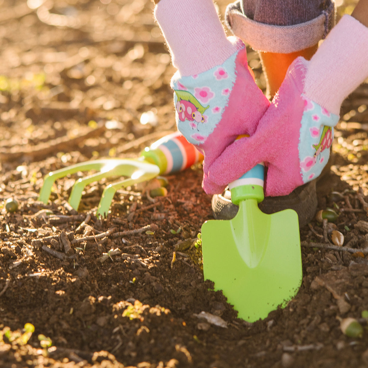 Trixie & Dixie Good Gripping Gloves