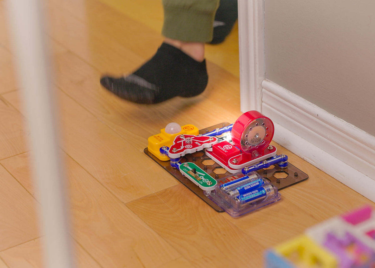 Snap Circuits Spy Kit