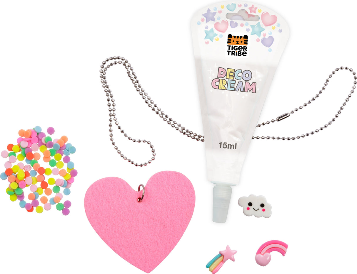 Decorama - Heart Necklace