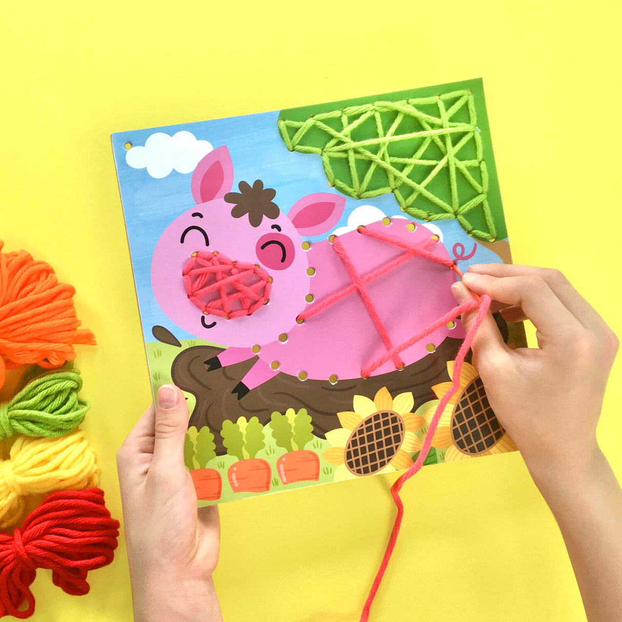 Let's Craft String Art Pictures Busy Farm Lacing Activity Set