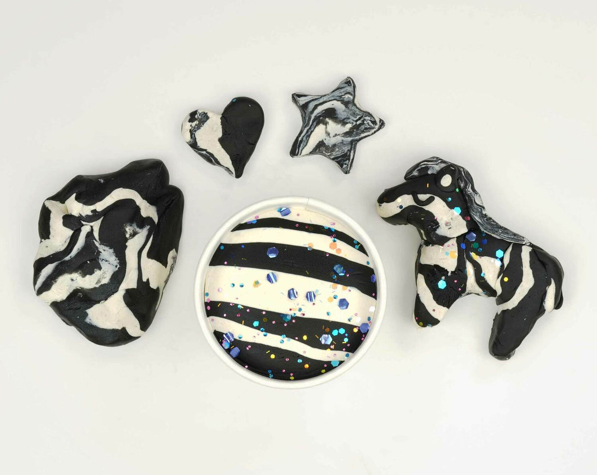 Land of Dough Zebra Party 5 Ounce Dough Cup