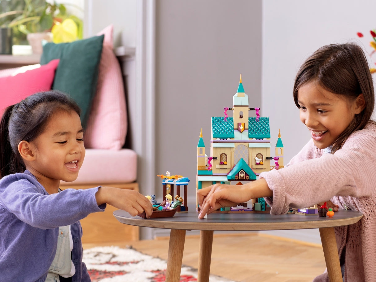 41167 Arendelle Castle Village