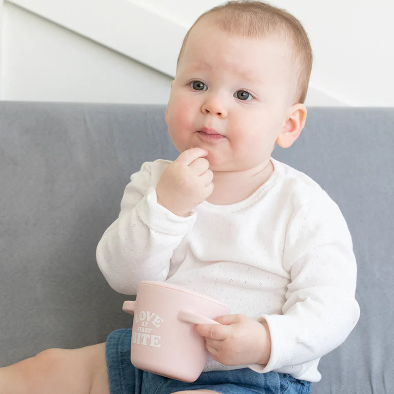 Snacker - Love First Bite