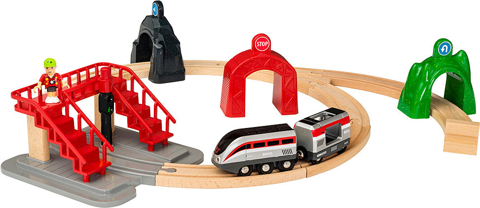 BRIO® SmartTech™ Smart Engine Set with Action Tunnels