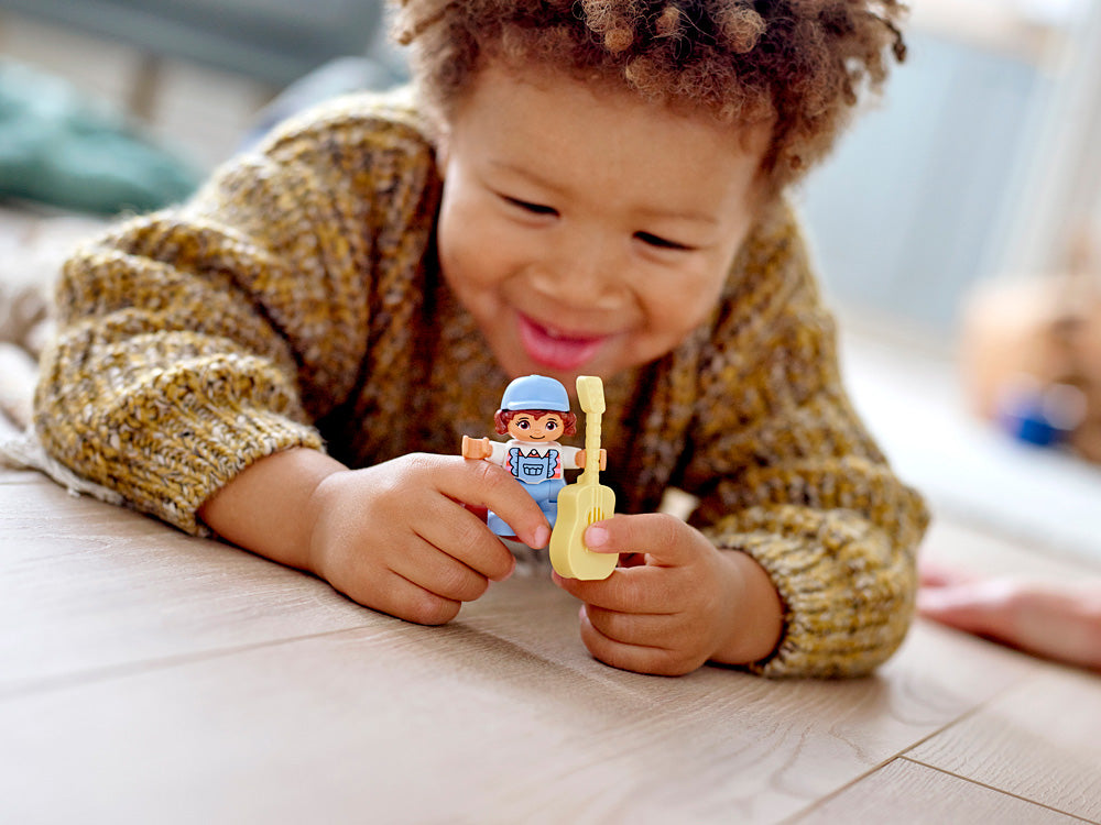 LEGO DUPLO Family Camping Van Adventure