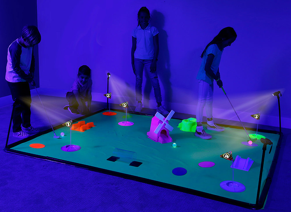 4FUN Deluxe Cosmic Glow Mini Golf