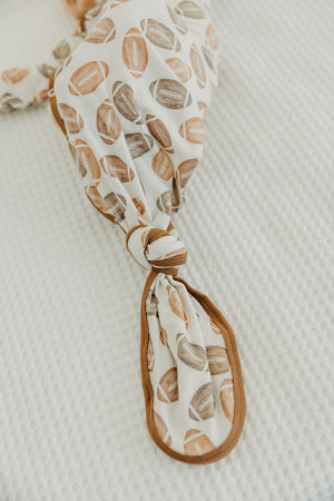 Blitz Newborn Knotted Gown