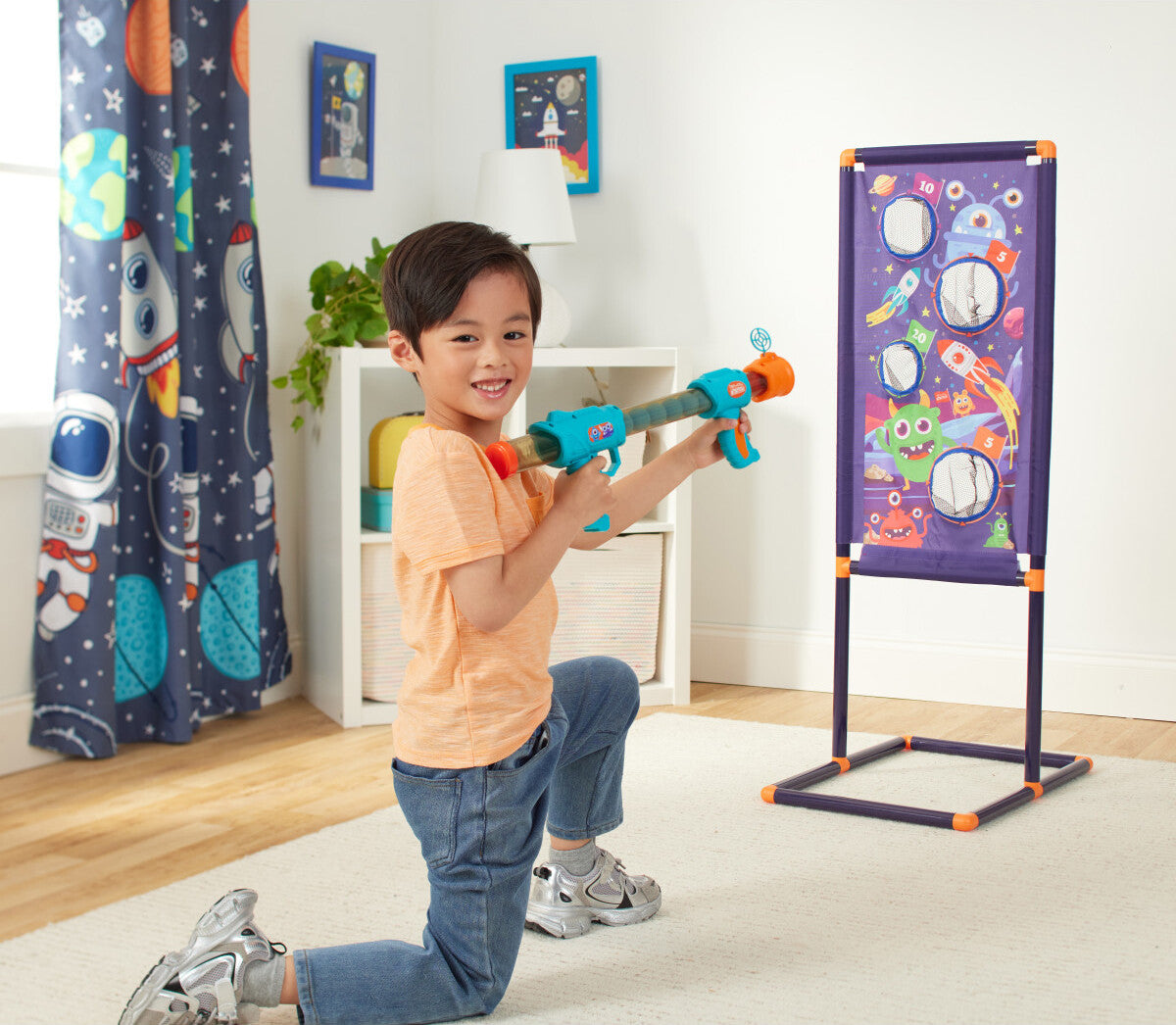 Double Blaster Alien Challenge - Gingerbread House Toys