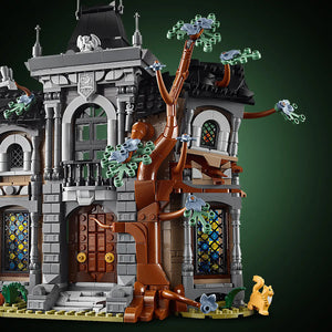 LEGO® Icons Mayor Manor