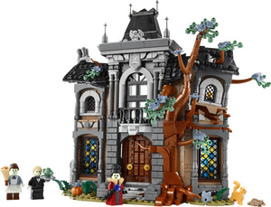 LEGO® Icons Mayor Manor