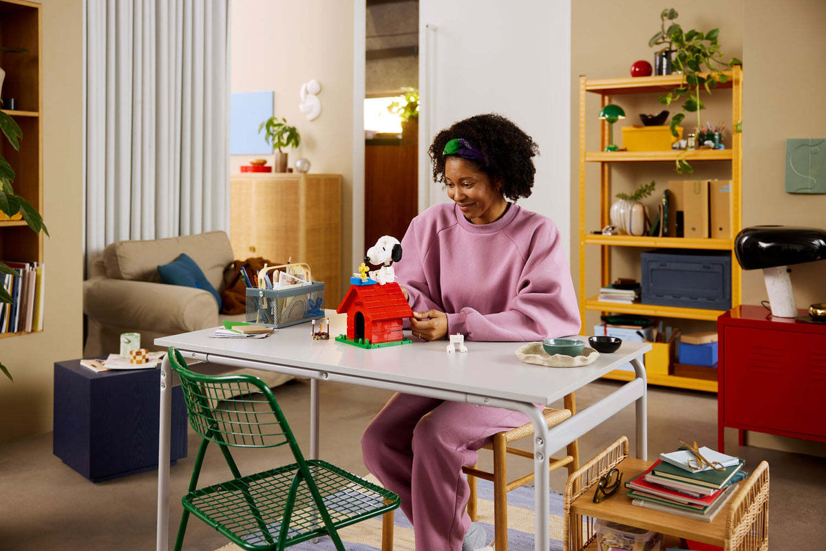 IDEAS Peanuts Snoopy's Doghouse
