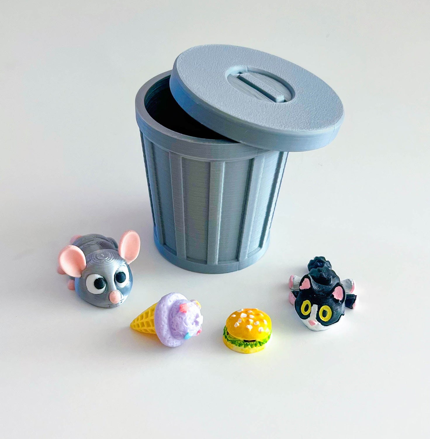 Surprise Trash-amals - Gingerbread House Toys Surprise Trash-amals - Gingerbread House Toys