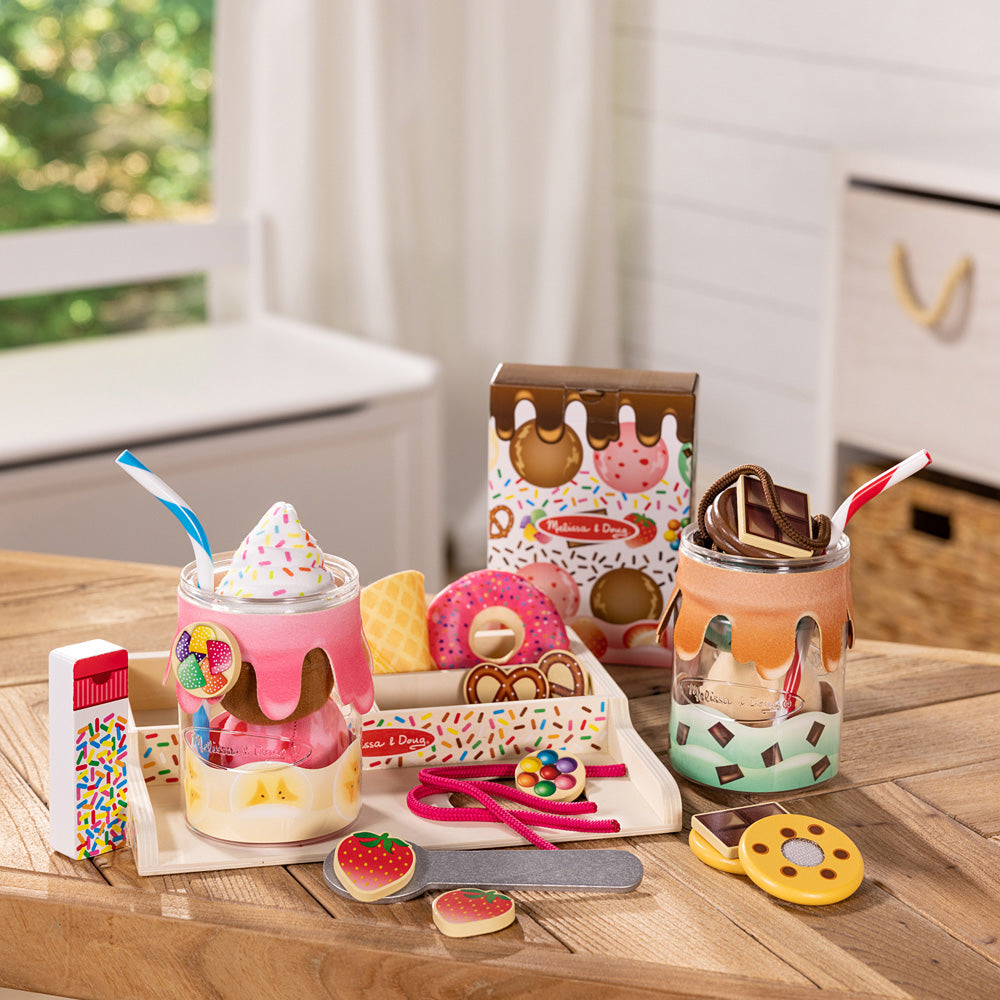 Make a Shake Play Set - Gingerbread House Toys