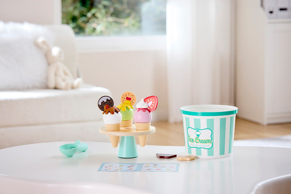 Scoop & Serve Ice Cream Set - Gingerbread House Toys
