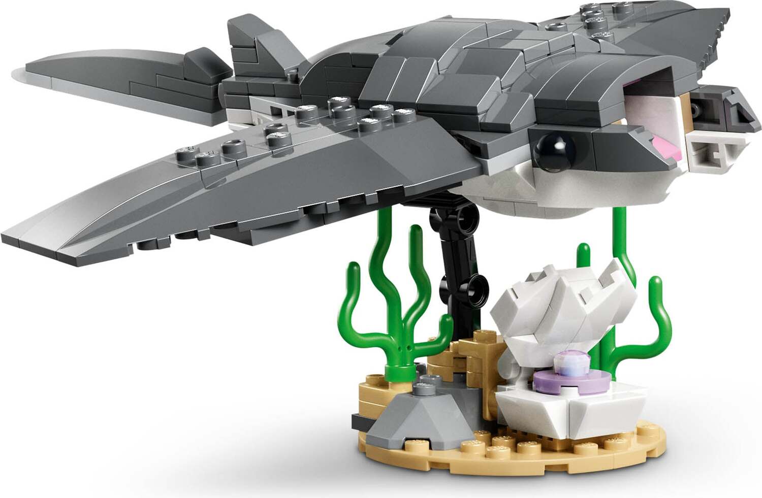 LEGO Creator: Fierce Shark with a Treasure Chest - Gingerbread
