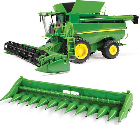 Big Farm Lights and Sounds John Deere 1:16 Scale S690 Combine with Corn and Draper Head