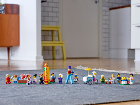 60234 People Pack Fun Fair City