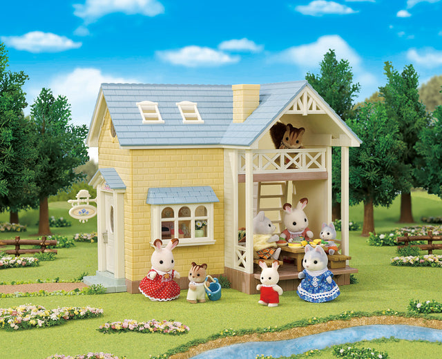 Calico Critters Bluebell Cottage Gift Set