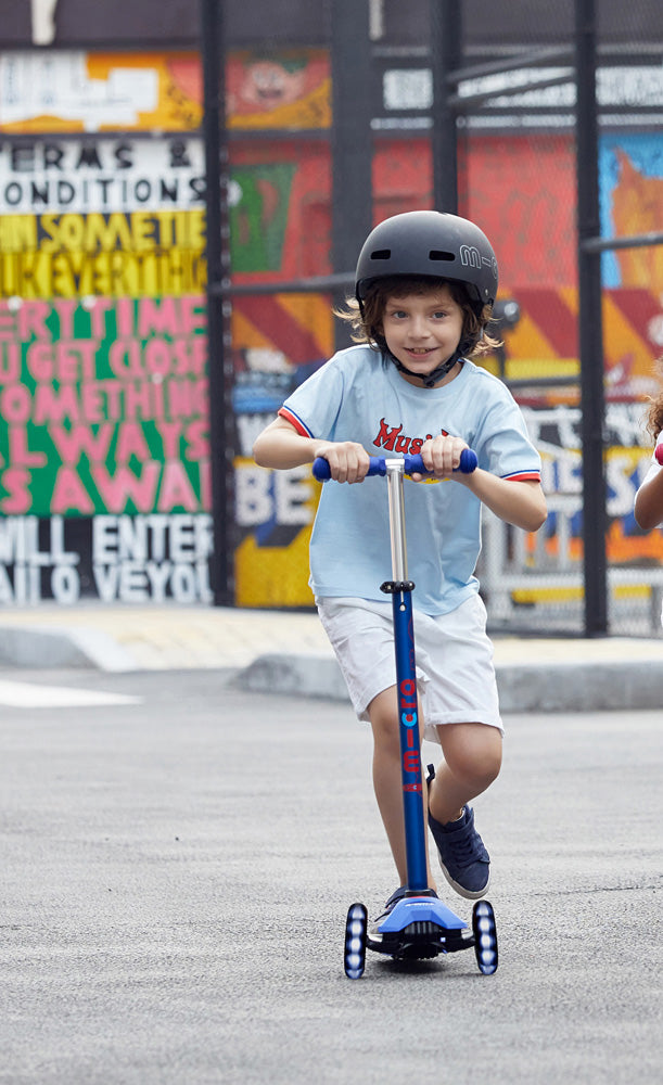 Maxi Deluxe LED Scooter - Blue